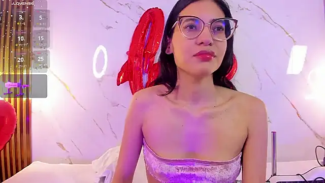 Snapshot of VanessaBoch chatting on February 9, 2026, 7:34 pm VanessaBoch online show from February 9, 2026, 7:34 pm