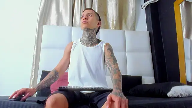 Andrew sanders68 online show from February 3, 2026, 7:19 pm