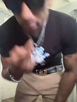 MTheRealrDLlongCrippler online show from December 20, 2025, 7:28 pm