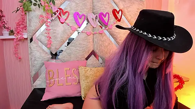 Snapshot of CandySwan chatting on March 4, 2026, 11:29 am CandySwan online show from March 4, 2026, 11:29 am