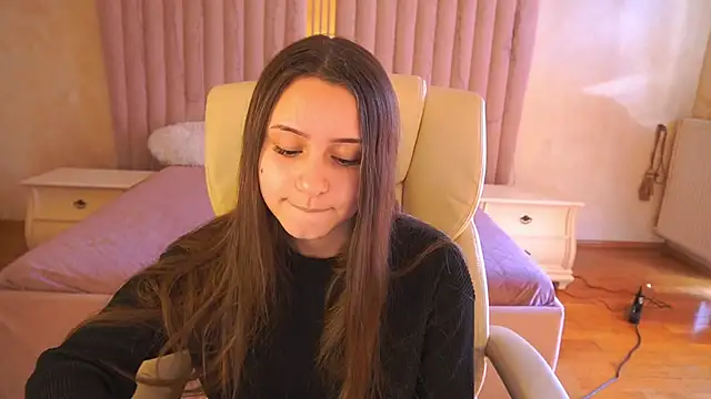 TinyNatalie online show from March 5, 2026, 7:49 am