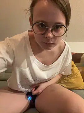 norafack33 online show from March 22, 2026, 7:48 pm