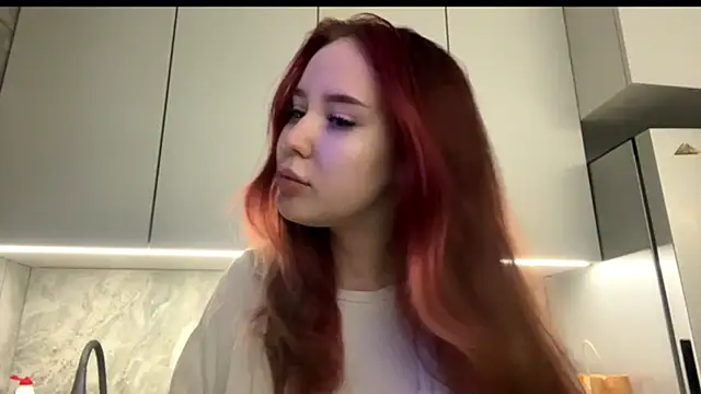 Snapshot of DaphineMckoy chatting on December 5, 2025, 7:07 am DaphineMckoy online show from December 5, 2025, 7:07 am