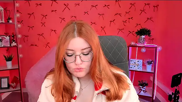 Snapshot of StaceyJensen chatting on December 14, 2025, 5:24 am StaceyJensen online show from December 14, 2025, 5:24 am