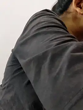 Snapshot of Hot_hania chatting on December 14, 2025, 3:35 am Hot hania online show from December 14, 2025, 3:35 am