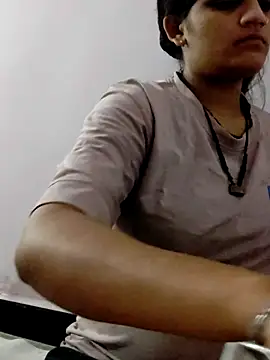 Snapshot of Hot_hania chatting on December 2, 2025, 4:36 am Hot hania online show from December 2, 2025, 4:36 am