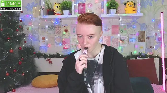 Snapshot of sSugarRush chatting on December 5, 2025, 3:32 pm sSugarRush online show from December 5, 2025, 3:32 pm