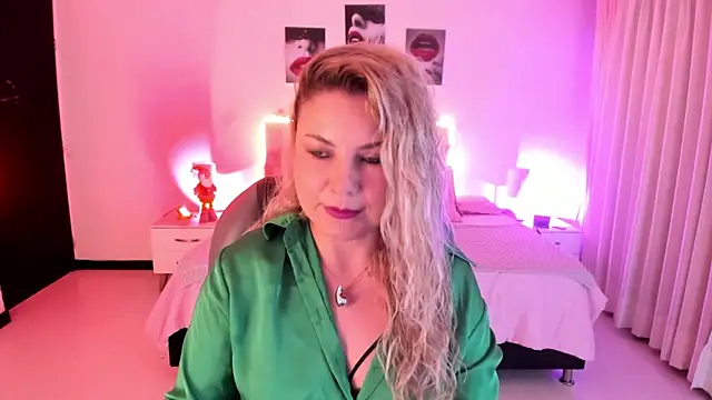 Violeta Hotter online show from December 16, 2025, 11:03 am