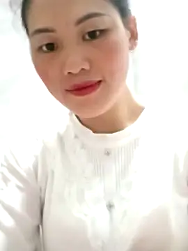 lynae-0 online show from December 4, 2025, 11:26 pm