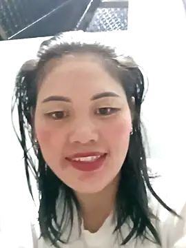 lynae-0 online show from December 5, 2025, 12:37 pm