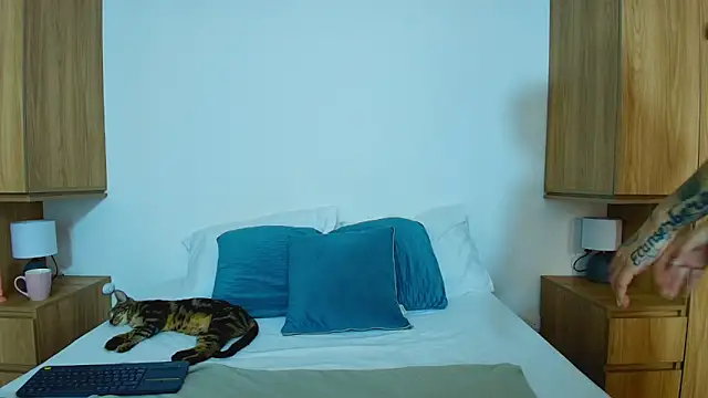 princess deimos   online show from December 2, 2025, 7:37 pm