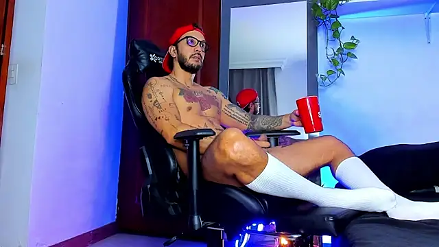 Snapshot of JotaCeliz chatting on March 10, 2026, 10:52 am JotaCeliz online show from March 10, 2026, 10:52 am