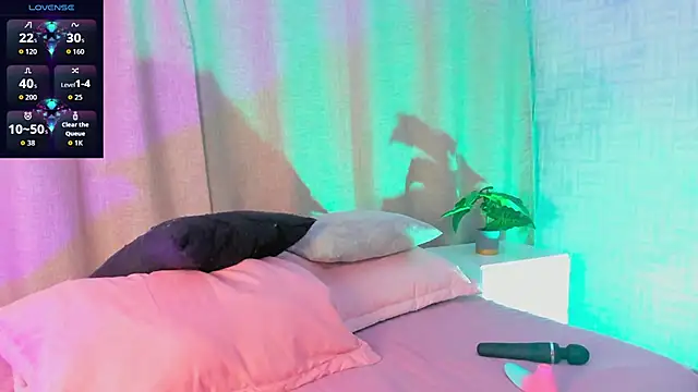 Jenn Owens online show from November 26, 2025, 4:01 am