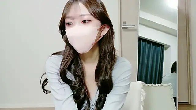 alicechan v online show from May 8, 2026, 1:59 pm