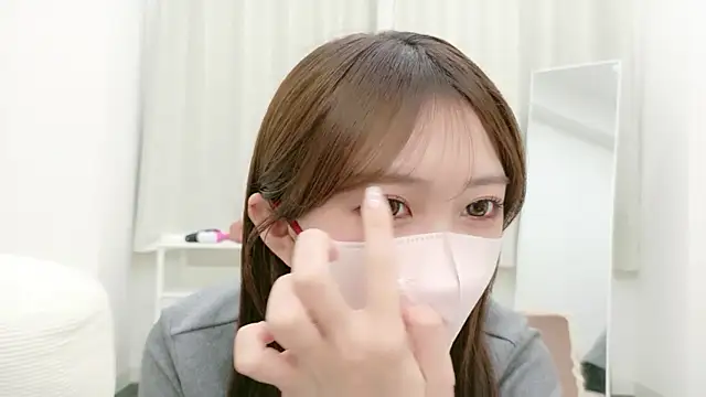 Snapshot of alicechan_v chatting on May 21, 2026, 2:14 pm alicechan v online show from May 21, 2026, 2:14 pm
