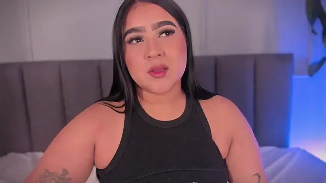 Snapshot of alejandrarojas_ chatting on July 16, 2026, 7:33 pm alejandrarojas online show from July 16, 2026, 7:33 pm