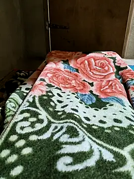 desi alpha boy online show from February 2, 2026, 1:43 pm