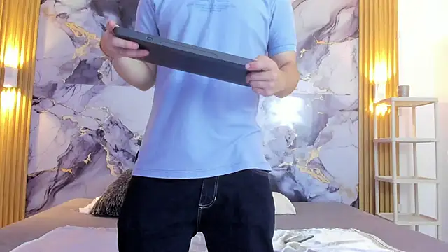 Snapshot of Dantee_Dark chatting on December 3, 2025, 7:35 pm Dantee Dark online show from December 3, 2025, 7:35 pm