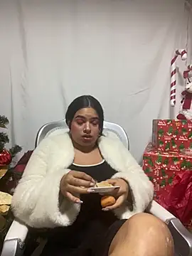 Snapshot of Ambar85 chatting on December 4, 2025, 10:53 pm Ambar85 online show from December 4, 2025, 10:53 pm