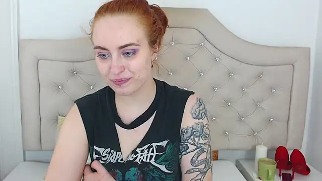 Snapshot of RubyBigBoobs chatting on November 28, 2025, 4:51 pm RubyBigBoobs online show from November 28, 2025, 4:51 pm