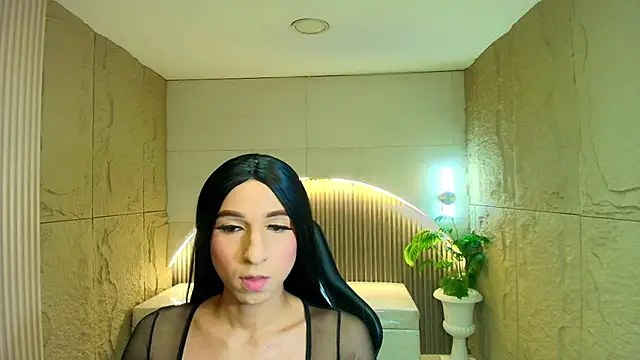 Luna celene r online show from February 4, 2026, 2:50 am