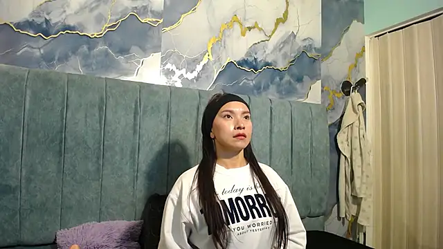 Snapshot of Cloe16_ chatting on November 25, 2025, 3:18 am Cloe16 online show from November 25, 2025, 3:18 am