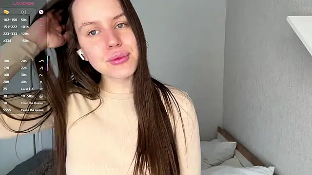 SanoraVillnave online show from March 12, 2026, 7:12 am