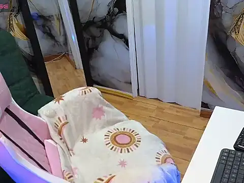 Snapshot of SHIZUKA_WET chatting on December 5, 2025, 3:16 am SHIZUKA WET online show from December 5, 2025, 3:16 am