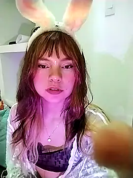 Snapshot of JennBenett_ chatting on December 1, 2025, 12:11 am JennBenett online show from December 1, 2025, 12:11 am