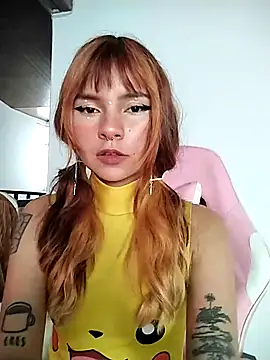 Snapshot of JennBenett_ chatting on November 27, 2025, 12:16 pm JennBenett online show from November 27, 2025, 12:16 pm