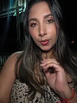 Catalina ramos online show from April 19, 2026, 4:35 am