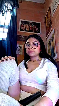 Snapshot of Miharu_ chatting on December 2, 2025, 7:04 pm Miharu online show from December 2, 2025, 7:04 pm