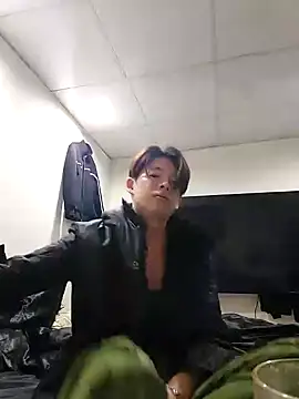 Snapshot of twtung_tung chatting on November 26, 2025, 7:47 pm twtung tung online show from November 26, 2025, 7:47 pm