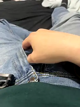 Daisuke 01 online show from December 21, 2025, 6:15 am