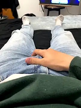 Snapshot of Daisuke_01 chatting on November 29, 2025, 10:21 pm Daisuke 01 online show from November 29, 2025, 10:21 pm