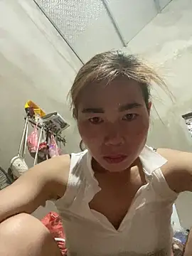 meganmeo online show from April 29, 2026, 10:49 pm