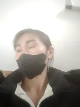 Snapshot of meganmeo chatting on November 23, 2025, 2:43 am meganmeo online show from November 23, 2025, 2:43 am