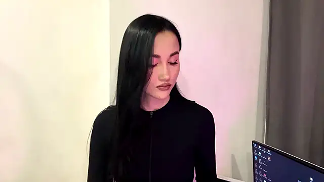 Snapshot of Beautyofnlka chatting on November 27, 2025, 1:00 pm Beautyofnlka online show from November 27, 2025, 1:00 pm