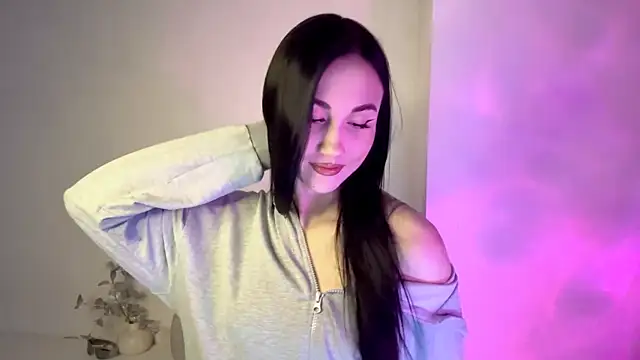 Snapshot of Beautyofnlka chatting on December 1, 2025, 12:17 pm Beautyofnlka online show from December 1, 2025, 12:17 pm