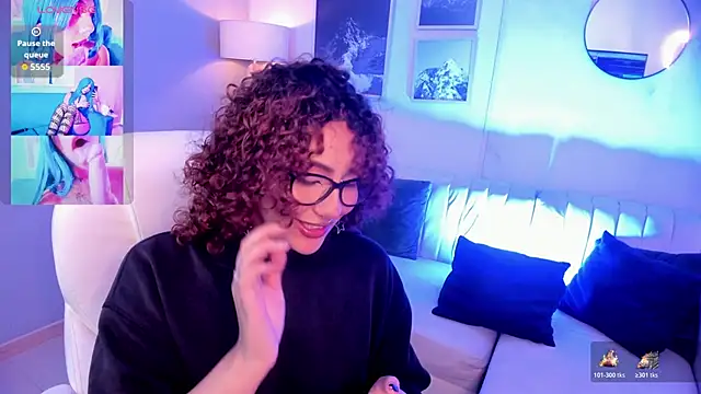 Snapshot of Raven_Curly chatting on December 2, 2025, 3:52 am Raven Curly online show from December 2, 2025, 3:52 am