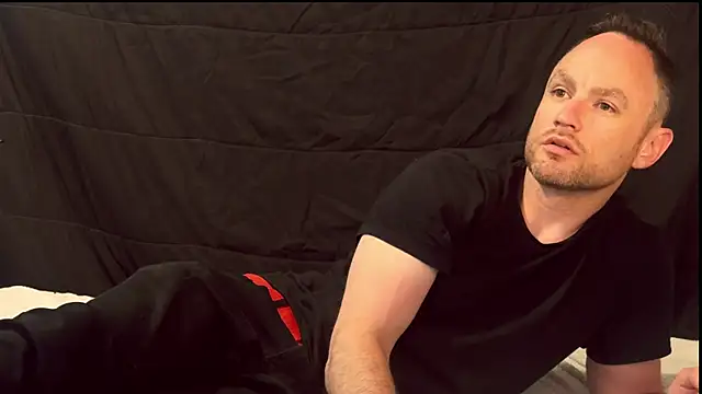 famous1tad online show from April 6, 2026, 6:42 pm