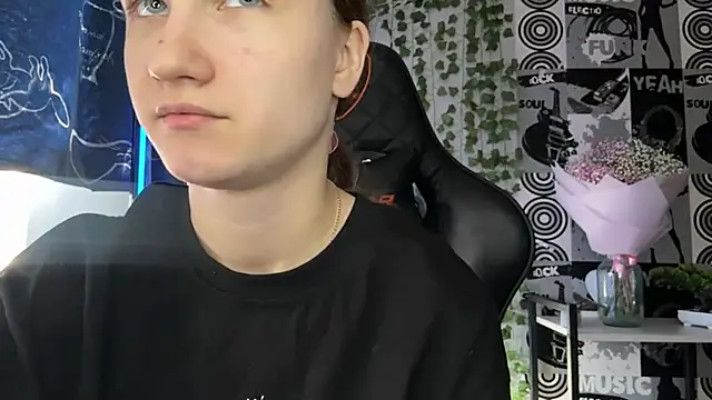 helgicuteness online show from March 10, 2026, 12:20 pm