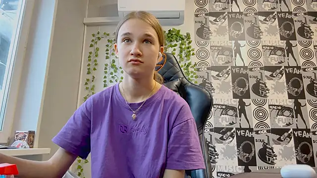 helgicuteness online show from January 10, 2026, 11:05 am