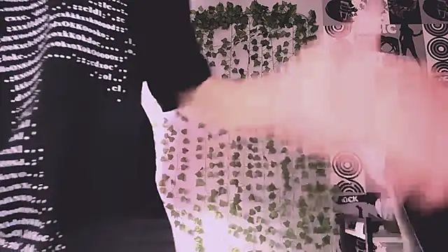 helgicuteness online show from March 16, 2026, 12:20 pm