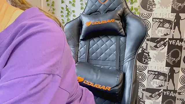 helgicuteness online show from January 19, 2026, 10:41 am