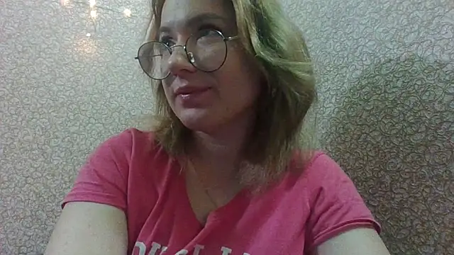 Snapshot of Dark_lady99 chatting on December 14, 2025, 11:16 am Dark lady99 online show from December 14, 2025, 11:16 am