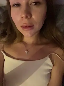 Snapshot of AllyBaley chatting on December 13, 2025, 8:04 pm AllyBaley online show from December 13, 2025, 8:04 pm