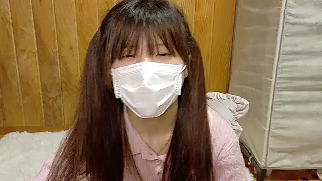 Snapshot of _NATSUMI chatting on December 2, 2025, 1:24 pm NATSUMI online show from December 2, 2025, 1:24 pm