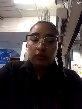 Snapshot of Bizcochitoc4 chatting on February 17, 2026, 12:24 pm Bizcochitoc4 online show from February 17, 2026, 12:24 pm