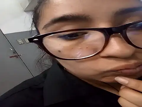 Snapshot of Bizcochitoc4 chatting on January 7, 2026, 12:54 pm Bizcochitoc4 online show from January 7, 2026, 12:54 pm